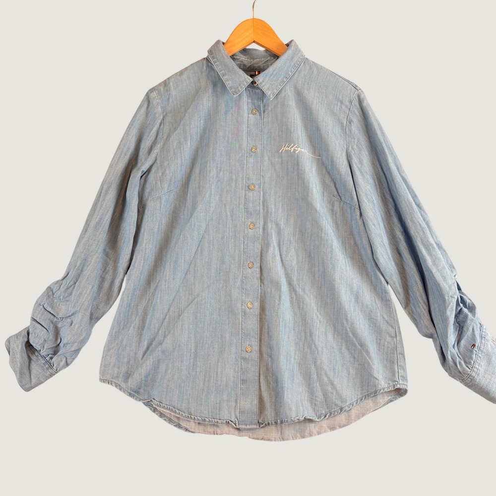 Tommy Hilfiger Classic Fit Chambray Button Down Shirt Women L Light Blue NWOT